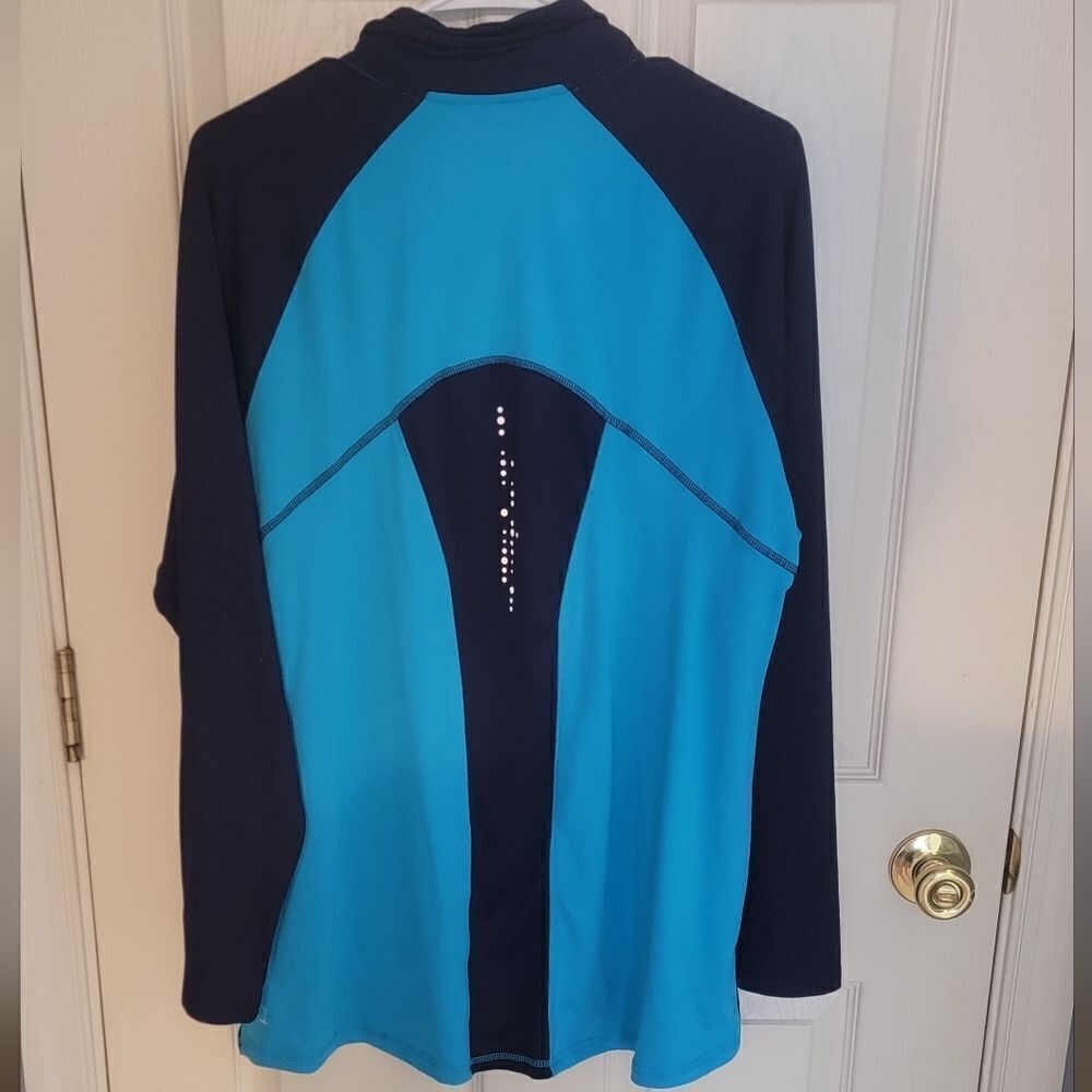 Women's Champion Dri Fit Top XXL - Picture 2 of 3